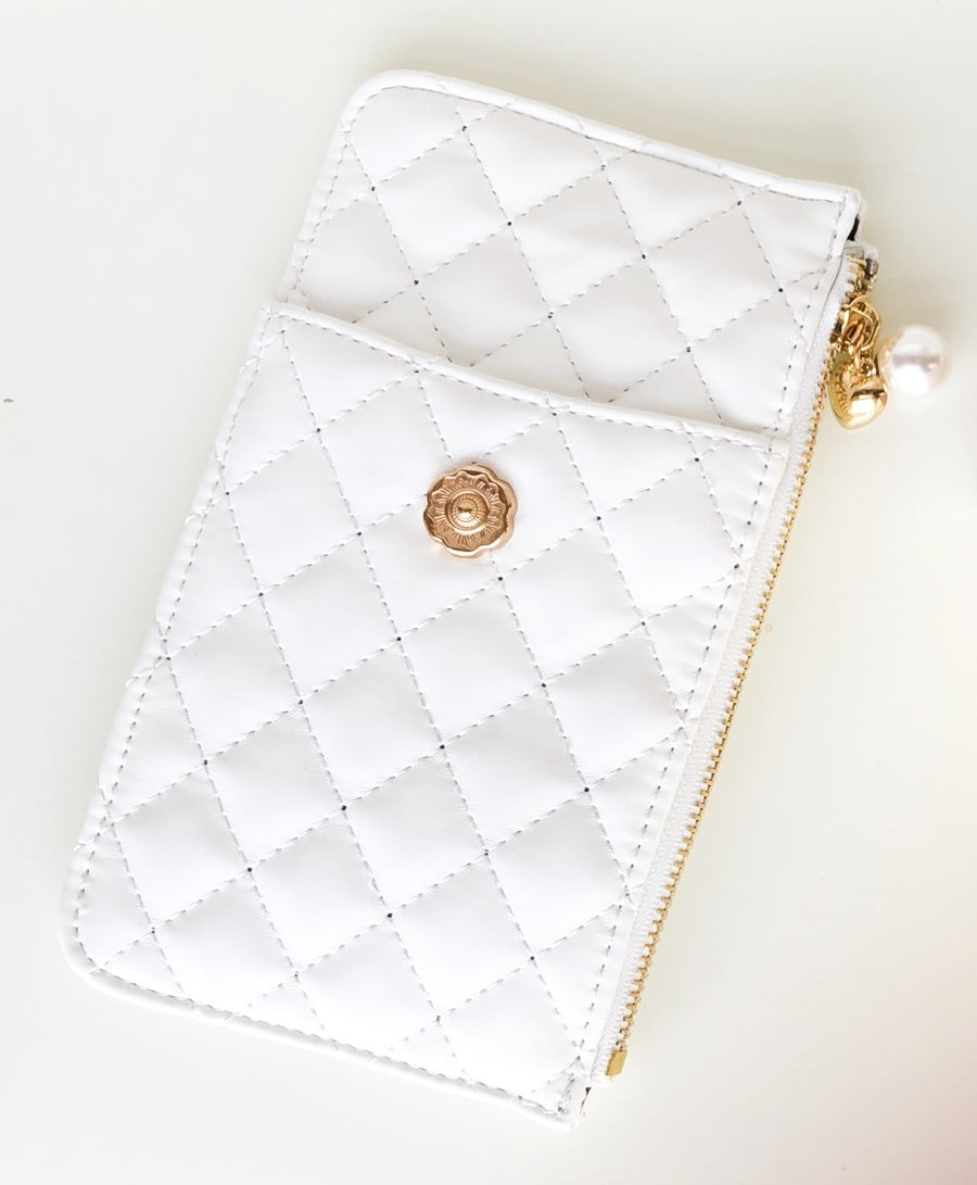 WHITE QUILTED ESSENTIALS POUCH