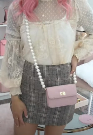 PINK QUILTED CLUTCH ON CHAIN